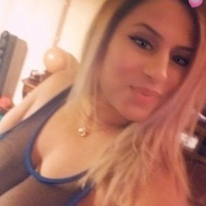 Meet your Posher, Noemi